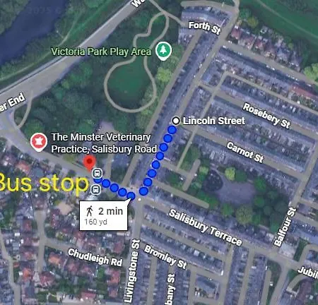 Garden Gazebo, Free Parking & 20 Minutes Walk To