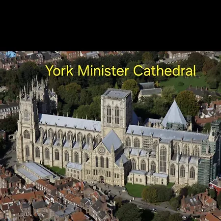 Free Parking And 15 Minutes Walk To The Railway Museum Nyaraló York