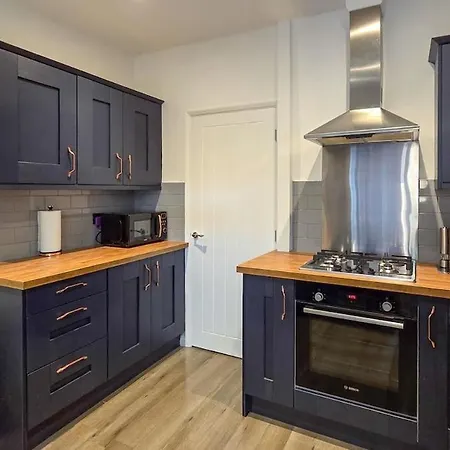 Free Parking And 15 Minutes Walk To The Railway Museum York